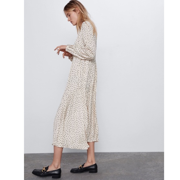 NWT Zara Ecru Wrinkle Looks Dress - Picture 13 of 16